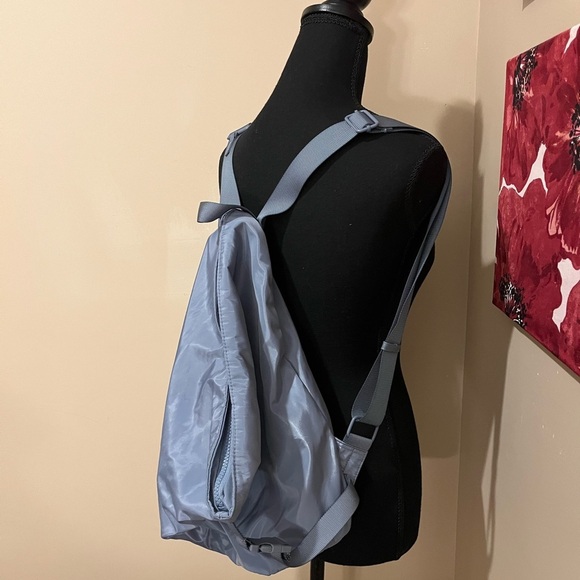 NWOT Danskin Light Blue Nylon Sling Backpack display picture 3